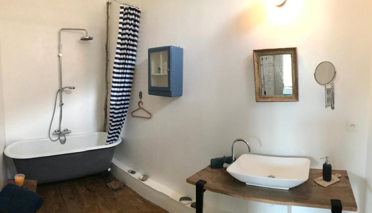 Maison Cha-Ri-Va-Ri Lavoûte-Chilhac Eksteriør billede